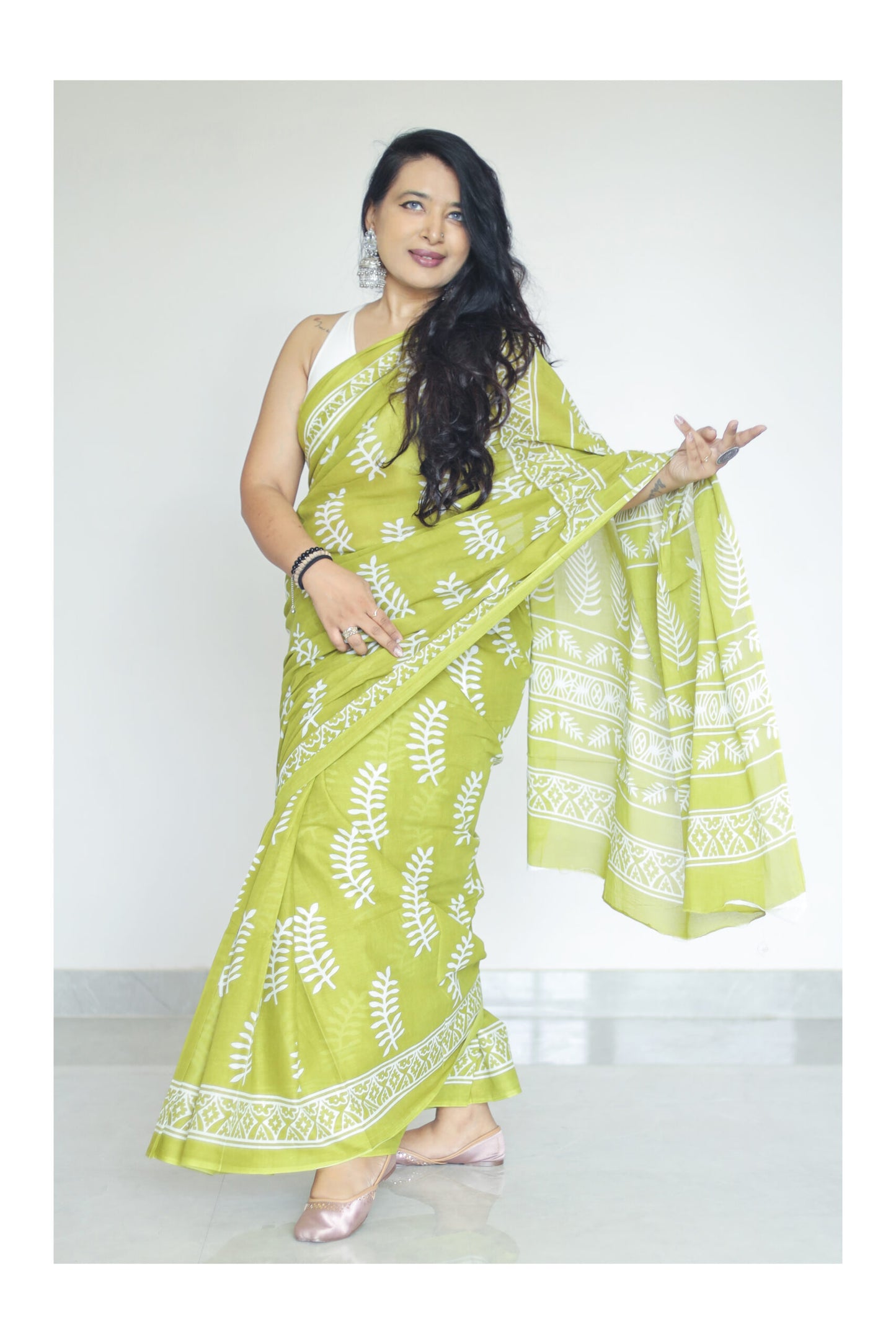 Light Green Mulmul Cotton Saree