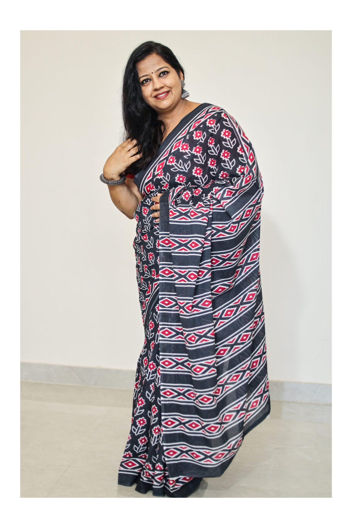 Grey Floral Print Mulmul Cotton Saree