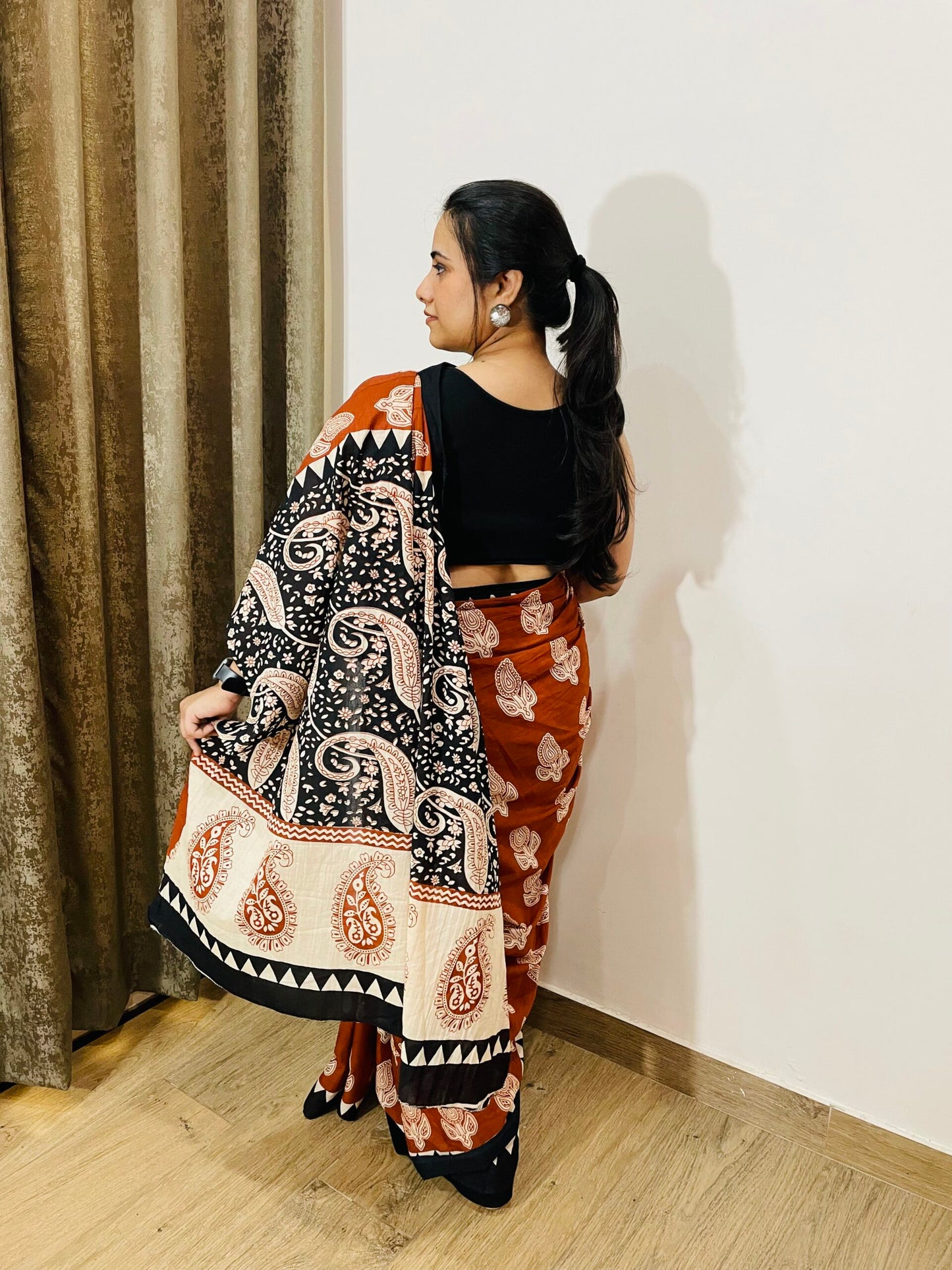Brown Mulmul Cotton Saree