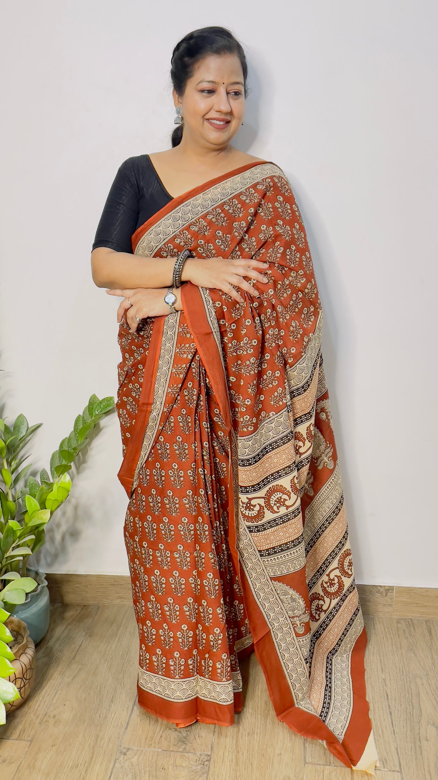 Classic Brown Mulmul Cotton Saree