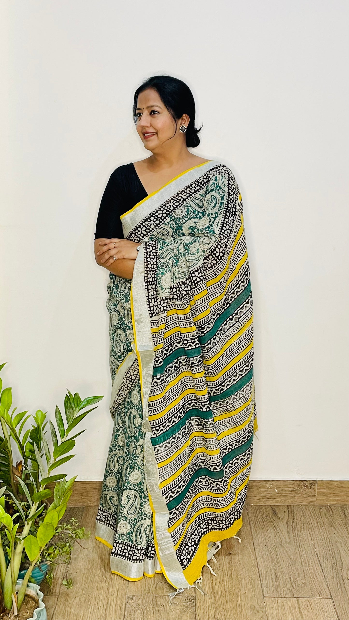 Green Iragu Design Cotton Linen Saree