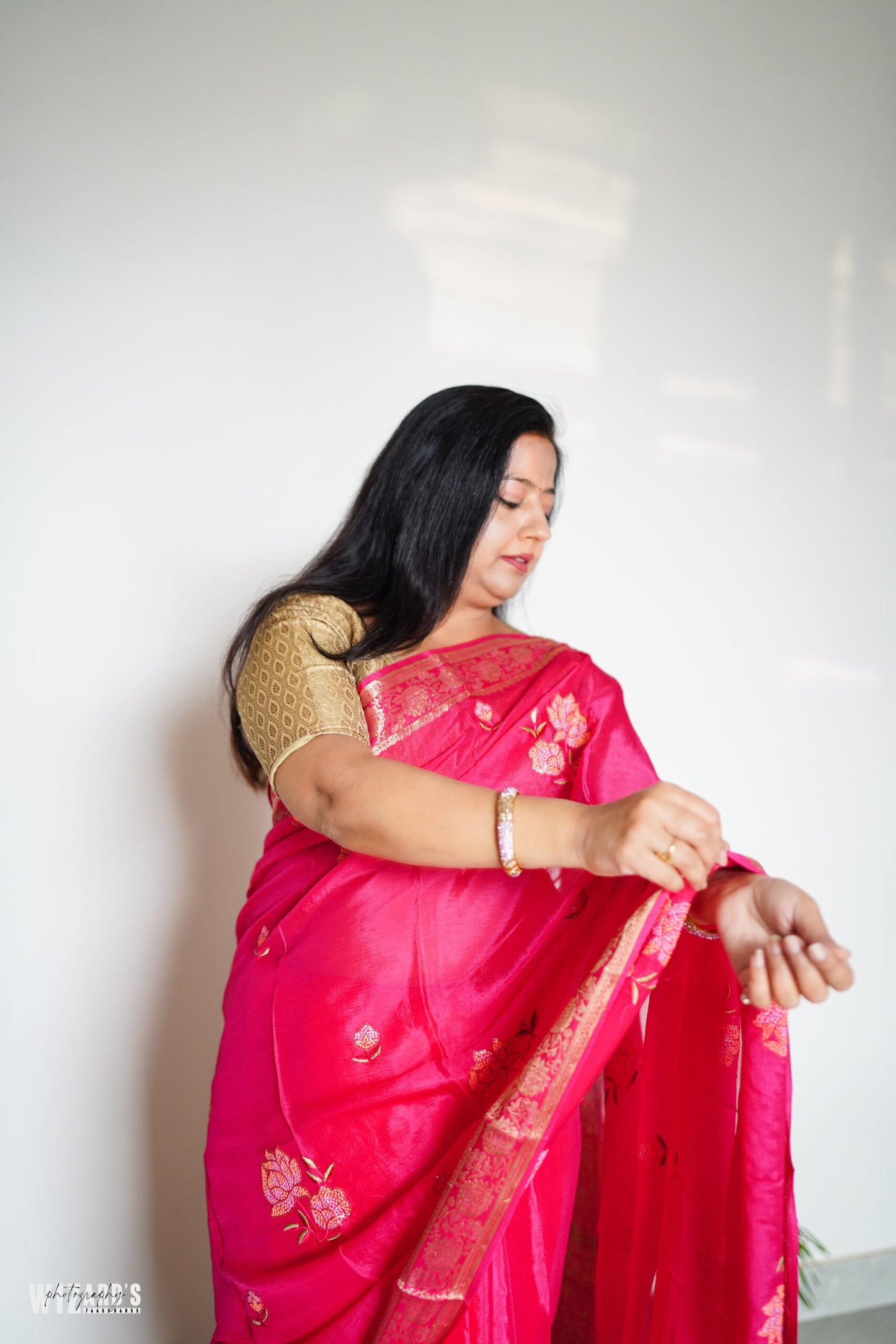 Pink Cinnon Saree With Embroidery and Zari Border